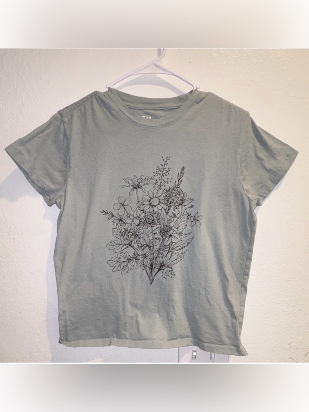 Wildflower Botanical Graphic T-Shirt Sage Green S